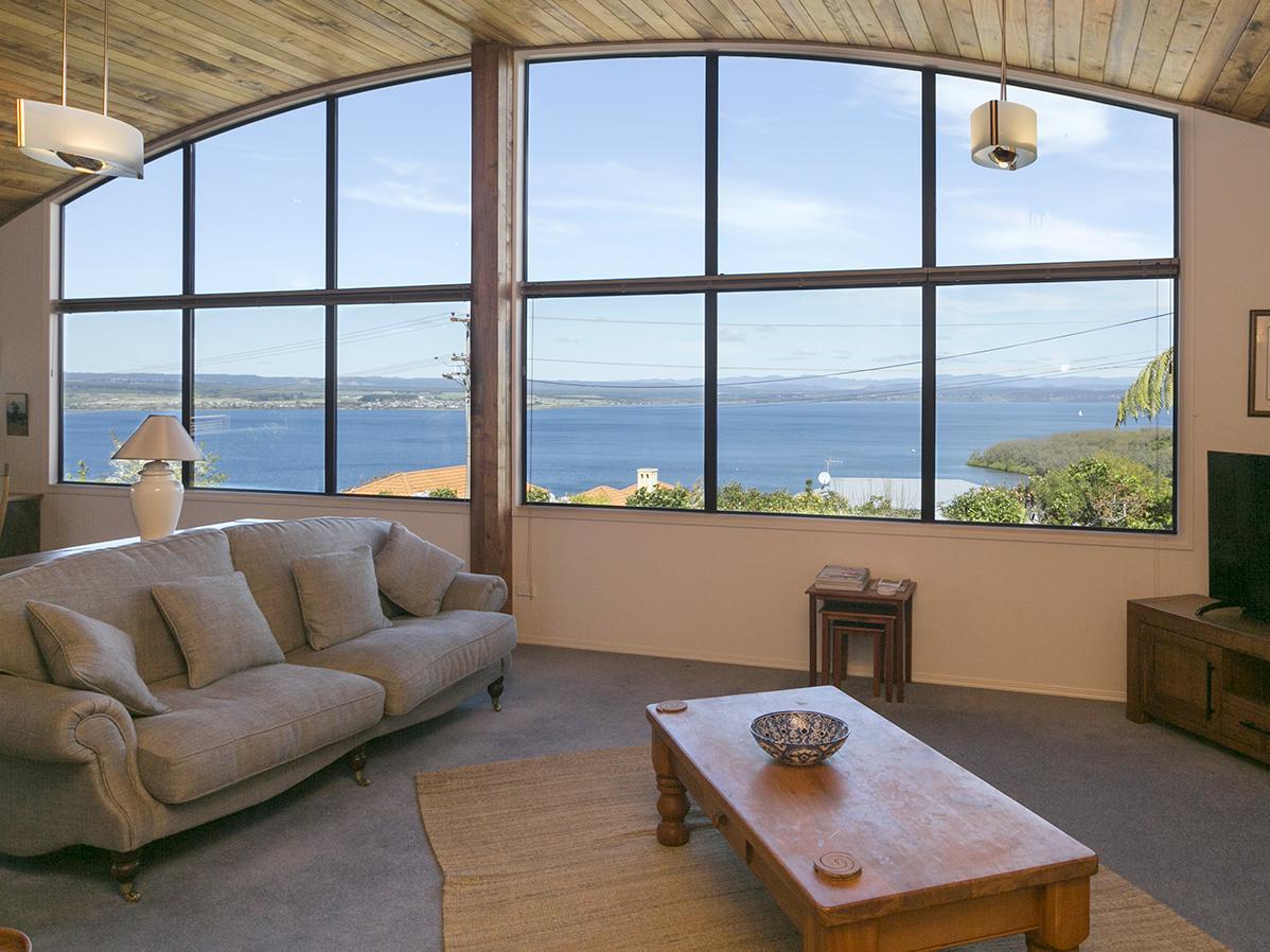 B & B With Stunning Views Taupo Exterior photo