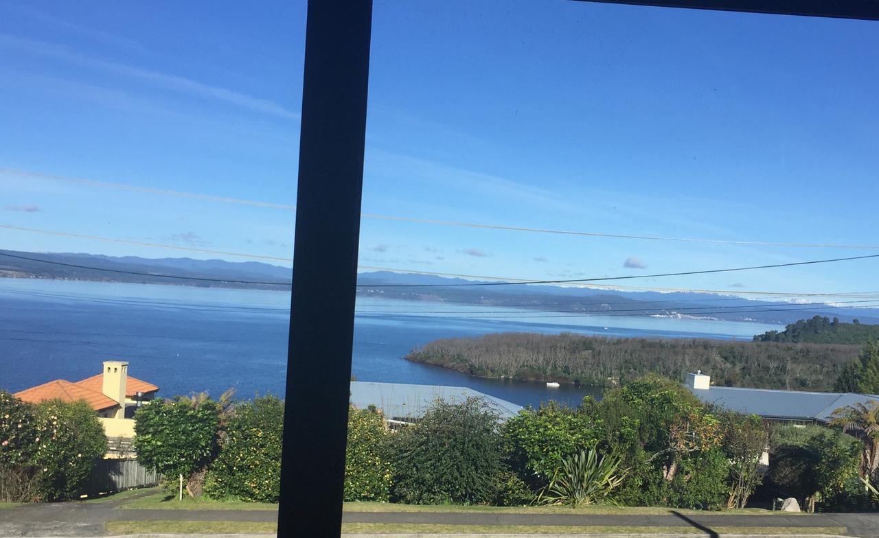 B & B With Stunning Views Taupo Exterior photo